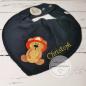Preview: Halstuch mit einem Bär mit Feuerwehrhelm und Name personalisiert