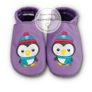 Lederpatschen mit einem Pinguin bestickt